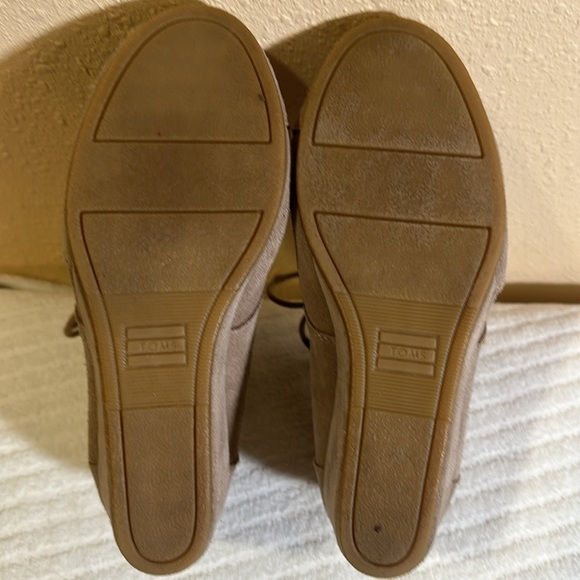 Tom’s suede ankle boots size 6 - Picture 8 of 8